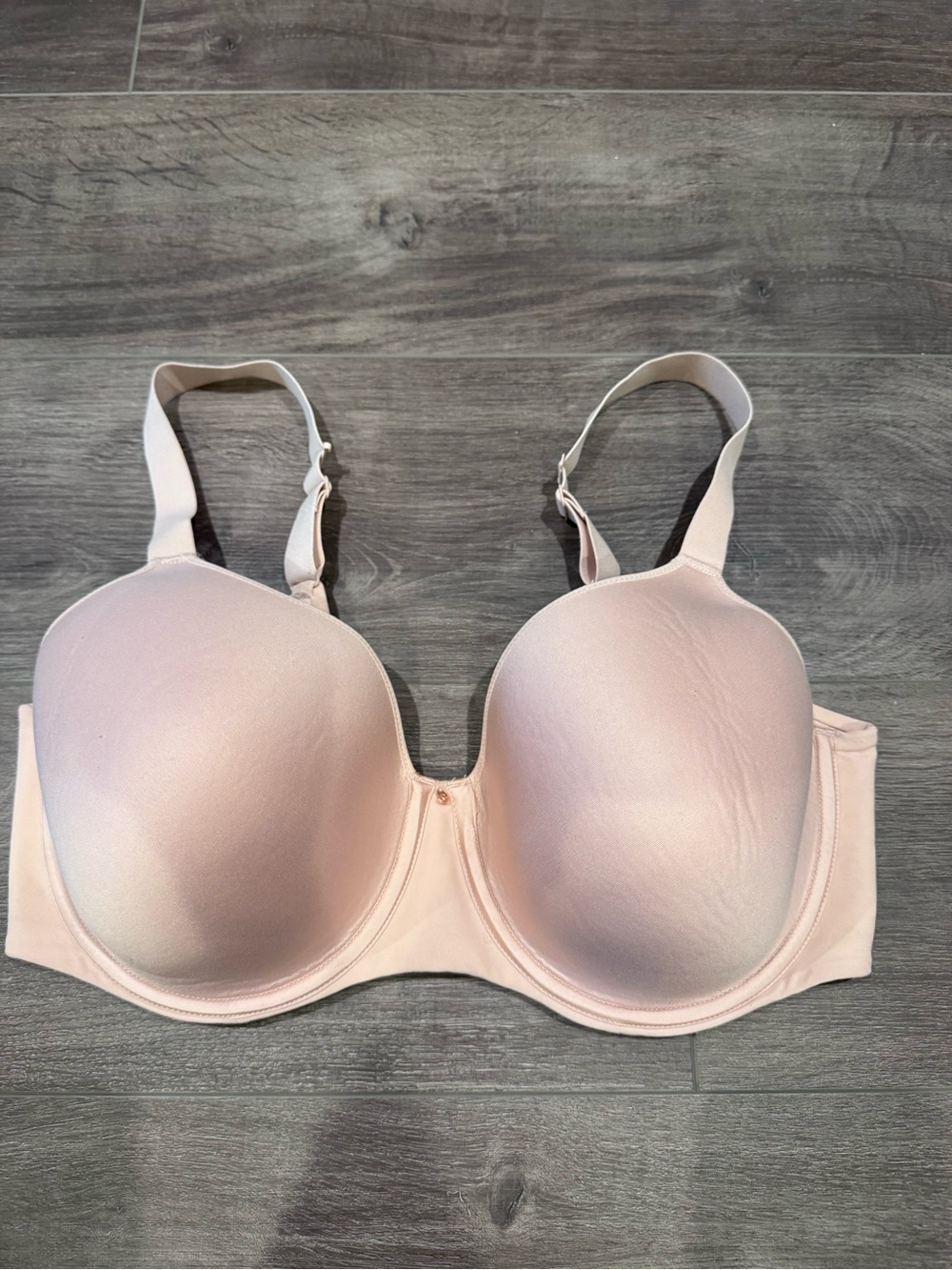 Chantelle Group, Molded T-Shirt Bra, adjustable straps, beige, 38 DDD